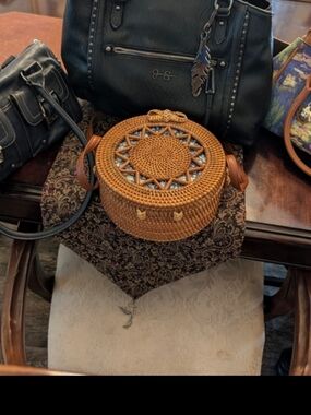 Hand bag Bundle Price For Resellers